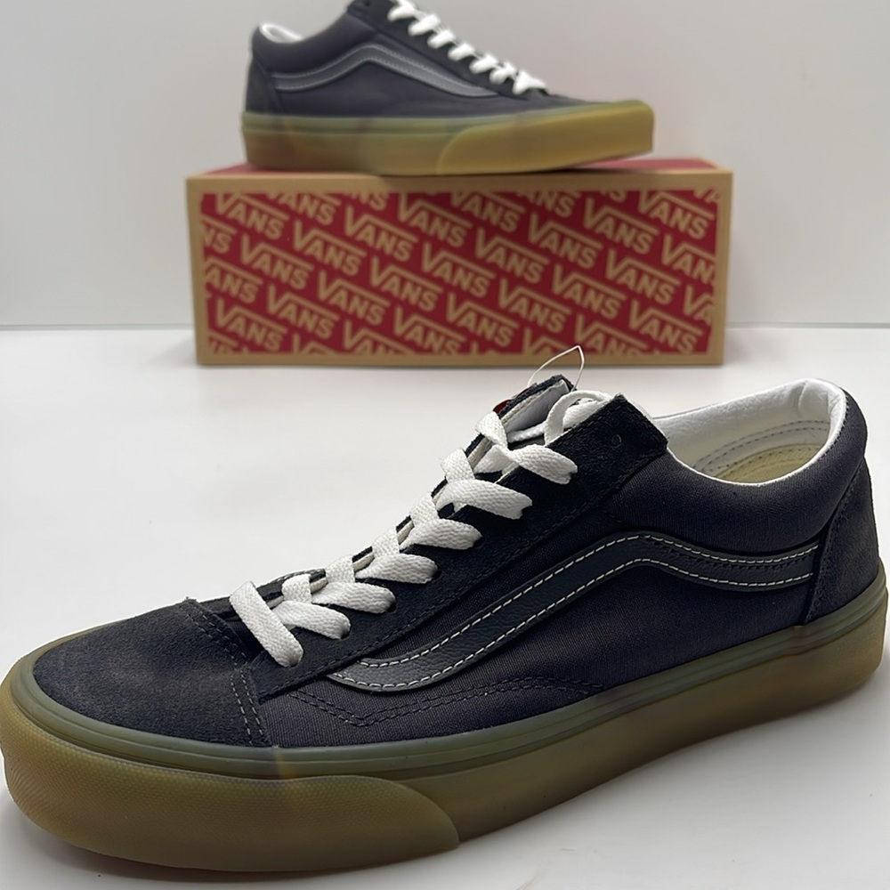Vans WMNS Style 36
Gum Asphalt
VN0A54F6107
Sneakers - Picture 15 of 16